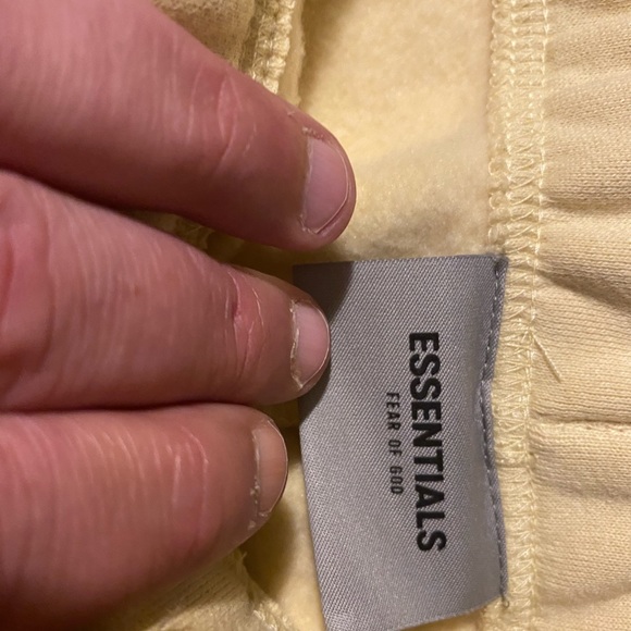 Fear Of God Essentials Joggers Exclusive Yellow Cream Large - Picture 8 of 14
